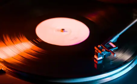 What Does a Bad Stylus Sound Like on Vinyl Records?