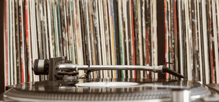 How Do Record Players Work: Tonearm